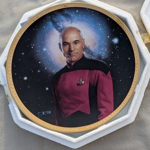 Star Trek The Next Generation: Captain Jean-Luc Picard Commemorative Plate